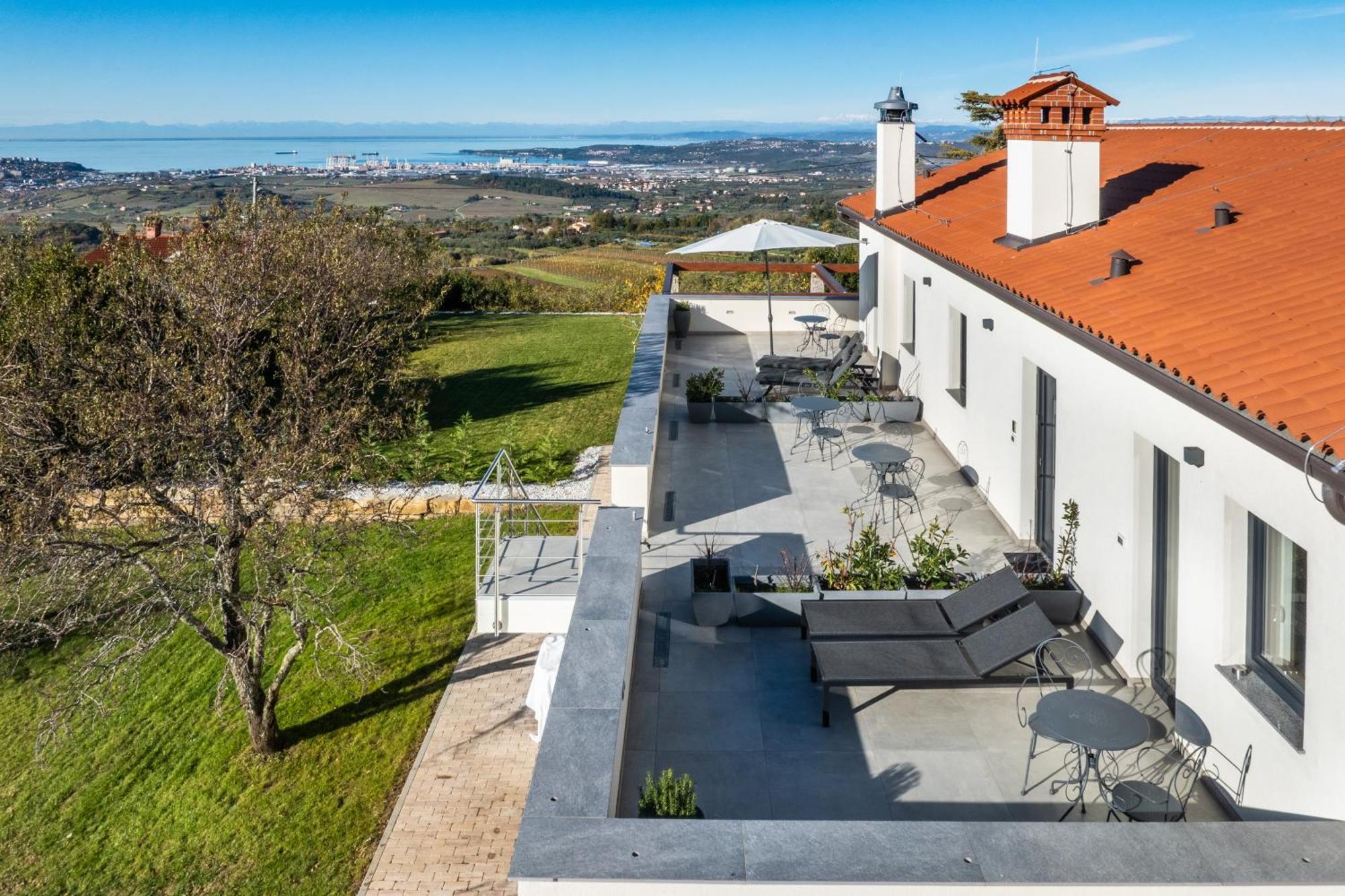 Stok - Rooms, Wine & Restaurant - Marezige, Koper Exteriör bild